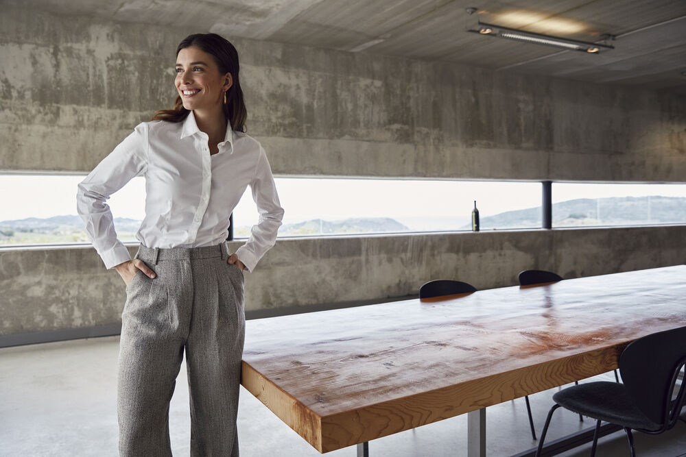 027961_StretchShirtLSWomen_ss24_v2