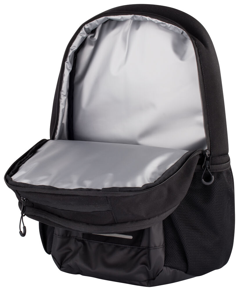 040243_CoolerBackpack_Black_closeup1