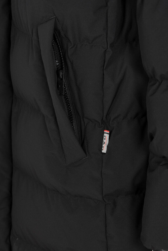 131542-990_Dundas-Parkas_Black_Closeup-4