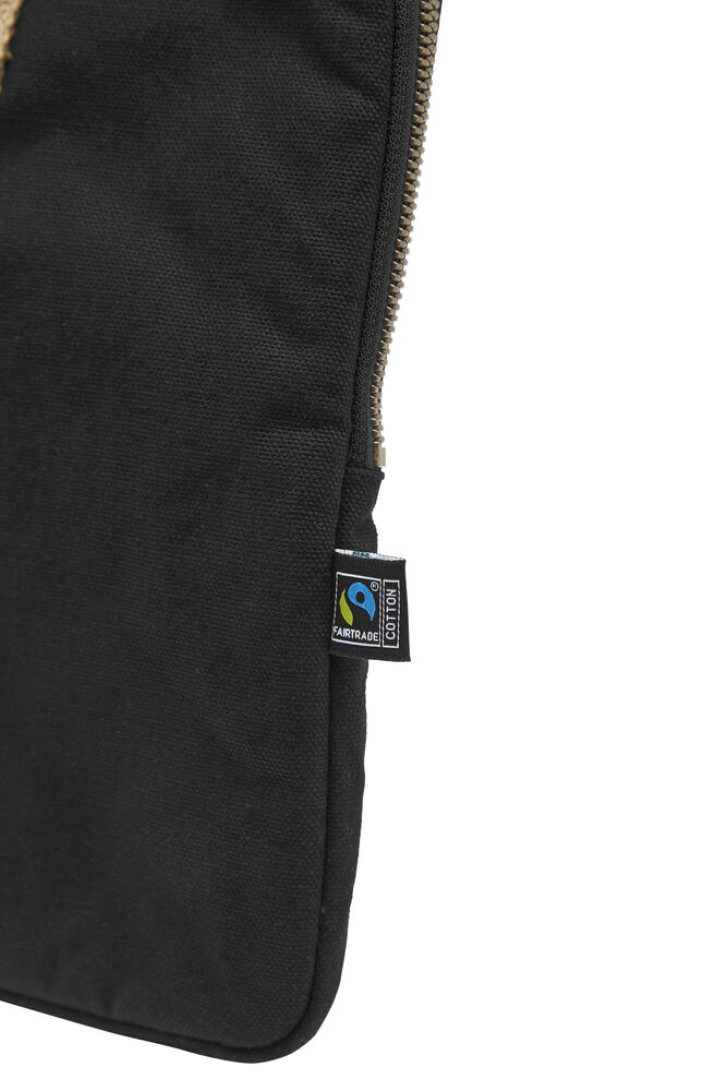 141040-990_CanvasComputerCase_Black_closeup1