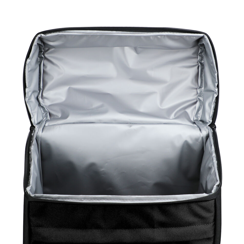 1582303-990_coolerbackpack_black_closeup