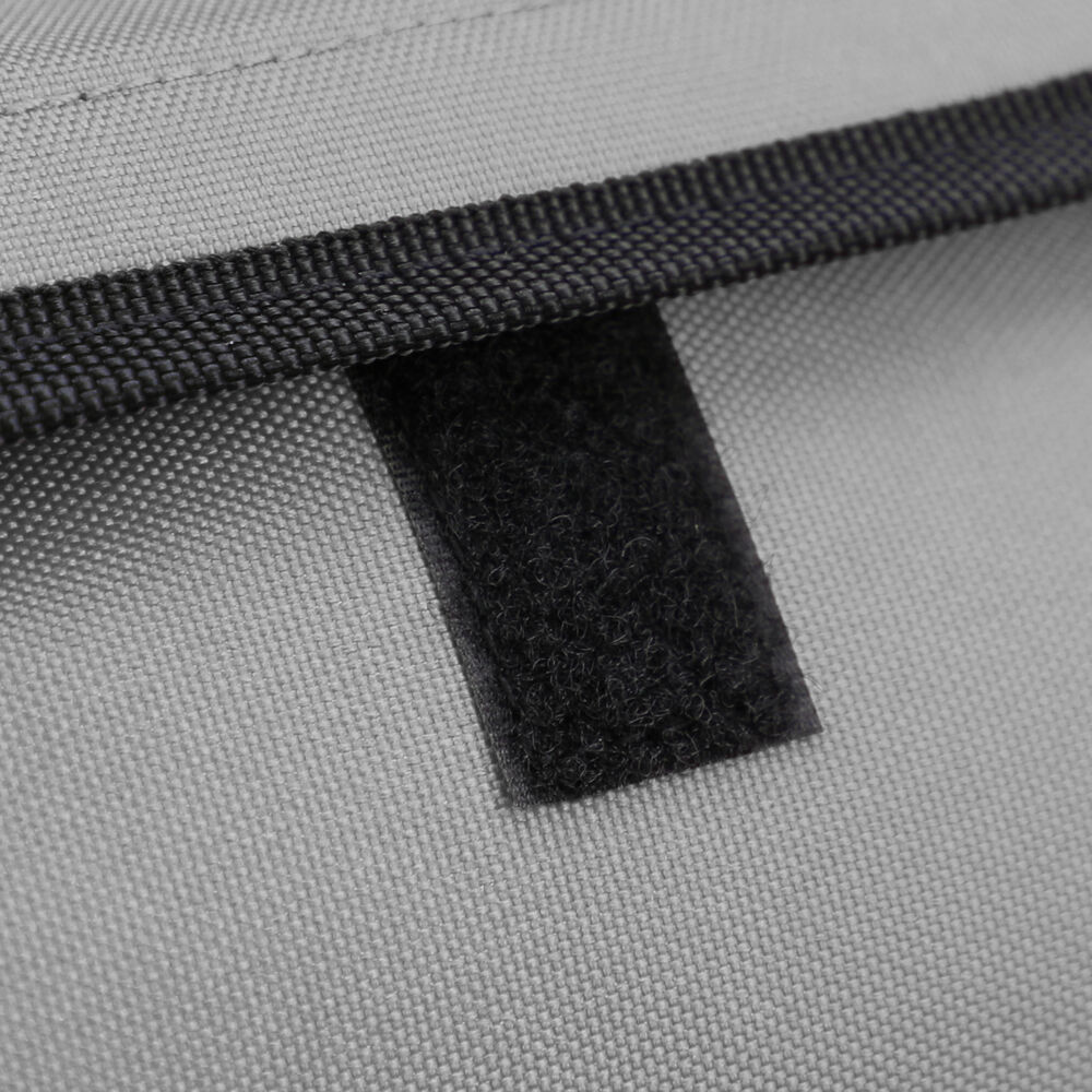 1582304-953_coolerbag_grey_closeup1