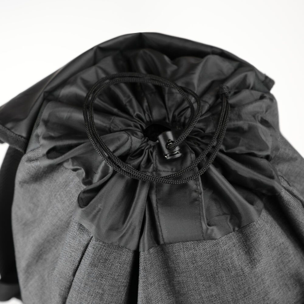 1582502-973_melangebackpack_grey_closeup