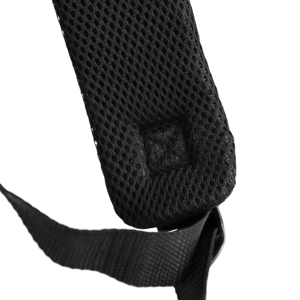 1582502-973_melangebackpack_grey_closeup2