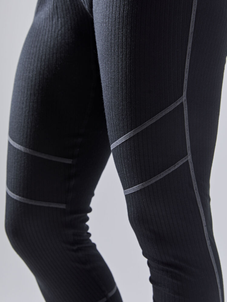 1905331-999985_Baselayer-Set_Closeup6