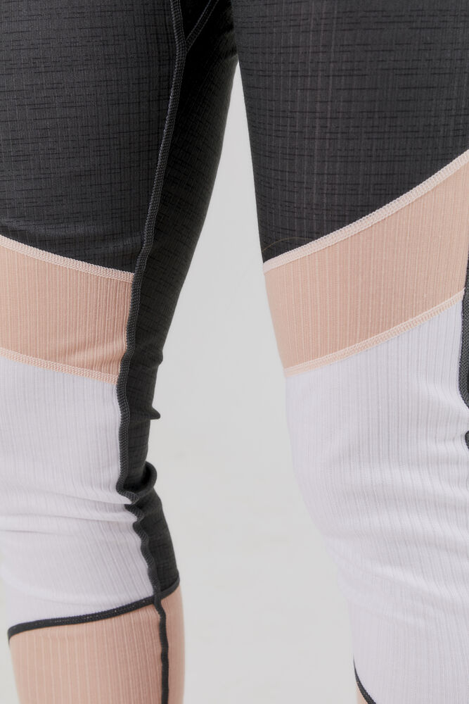 1905331_975704_Baselayer-Set_C8