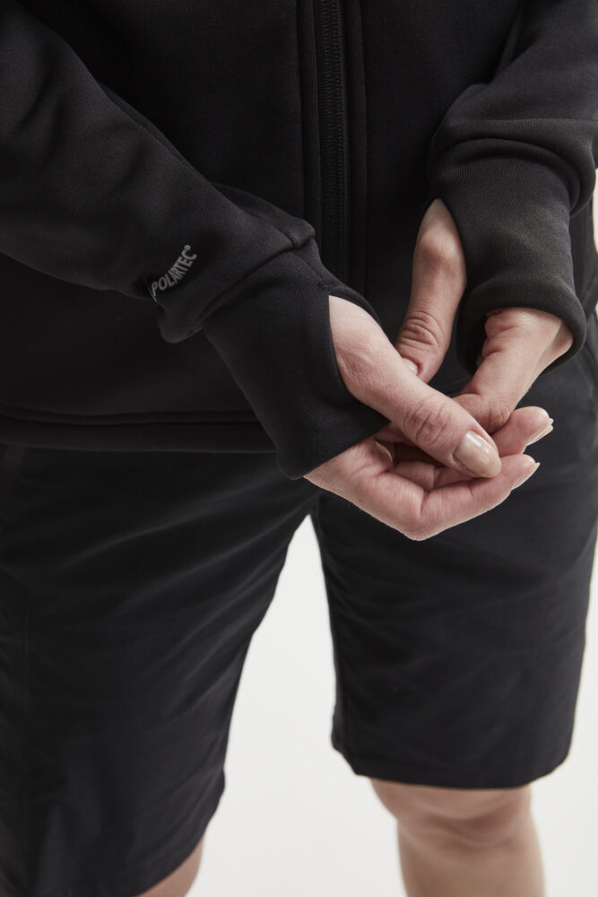 1906646_999000_Trict-Polartec-Hood_C3