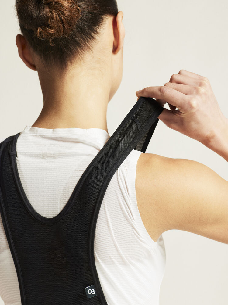 1907135-999000_Core-Essence-Bib-Shorts-W_closeup10