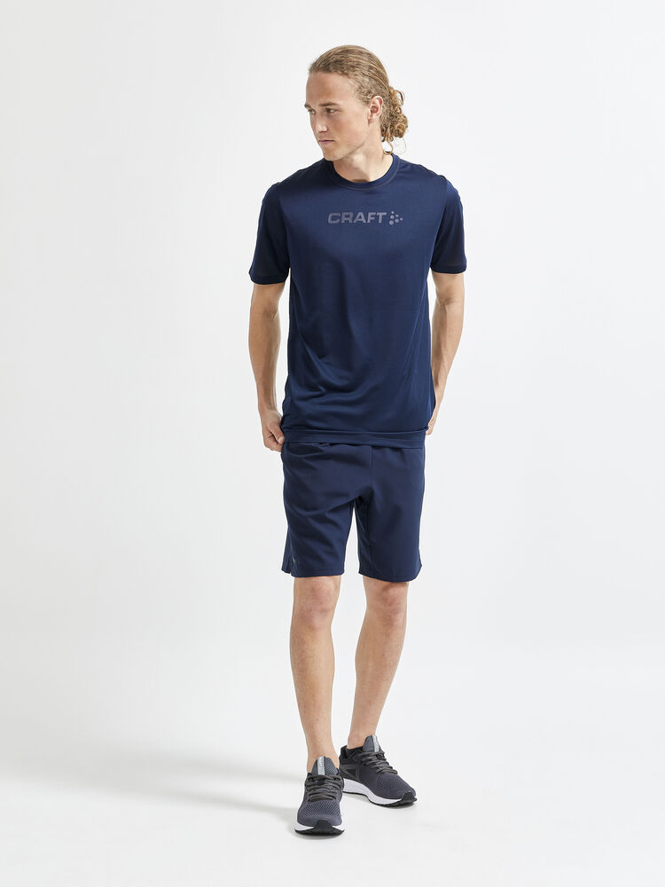 1908735-396000_Core-Essence-Relaxed-Shorts_Closeup4