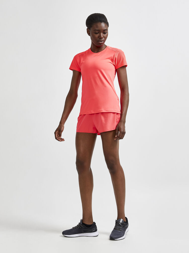 1908781-410000_ADV-Essence-2-Inch-Stretch-Shorts_Closeup5