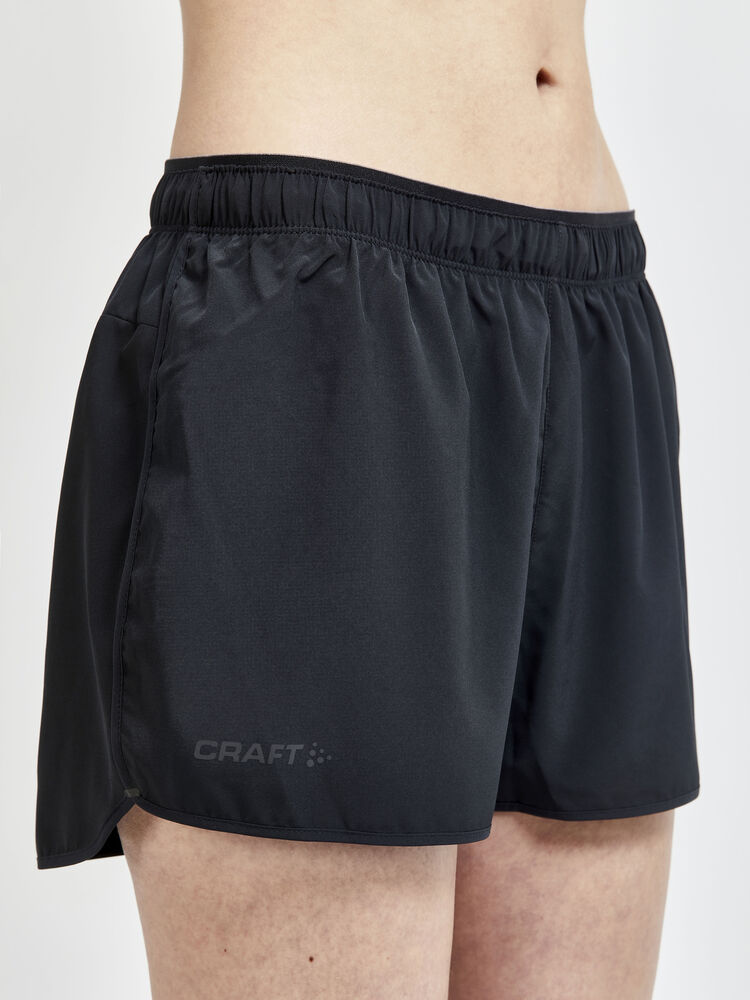 1908781-999000_ADV-Essence-2-Inch-Stretch-Shorts_Closeup3