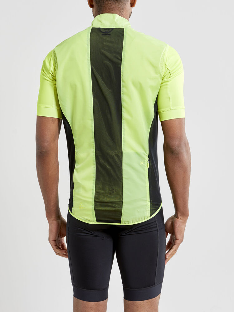 1908814-851000_Essence-Light-Wind-Vest_Closeup2
