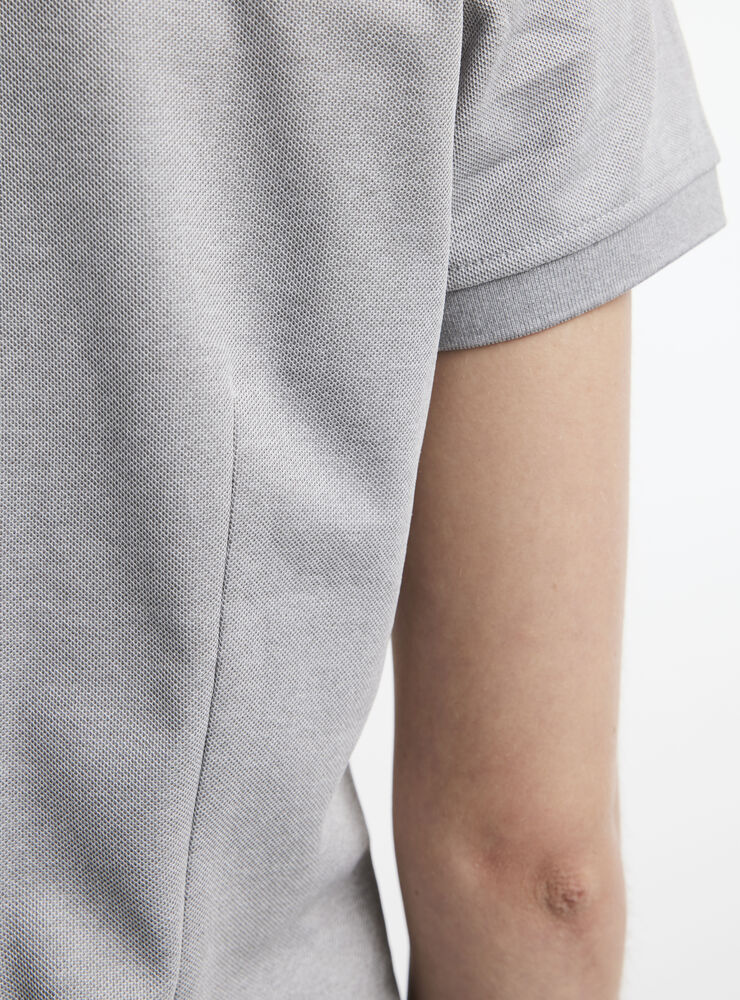 1909139-950000_CORE-Unify-Polo-Shirt-W_Closeup5