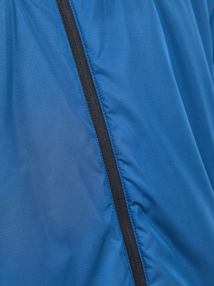 1909491-349914_ADV-Sport-Tech-Jacket-2.0_Closeup6