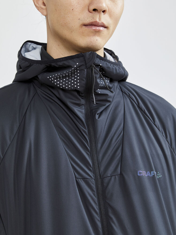 1909491-999914_ADV-Sport-Tech-Jacket-2.0_Closeup3