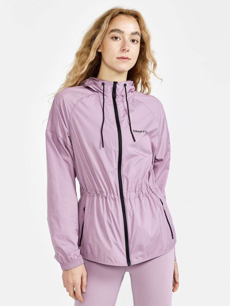 1909628-436000_ADV-Charge-Wind-Jacket-W_Closeup1