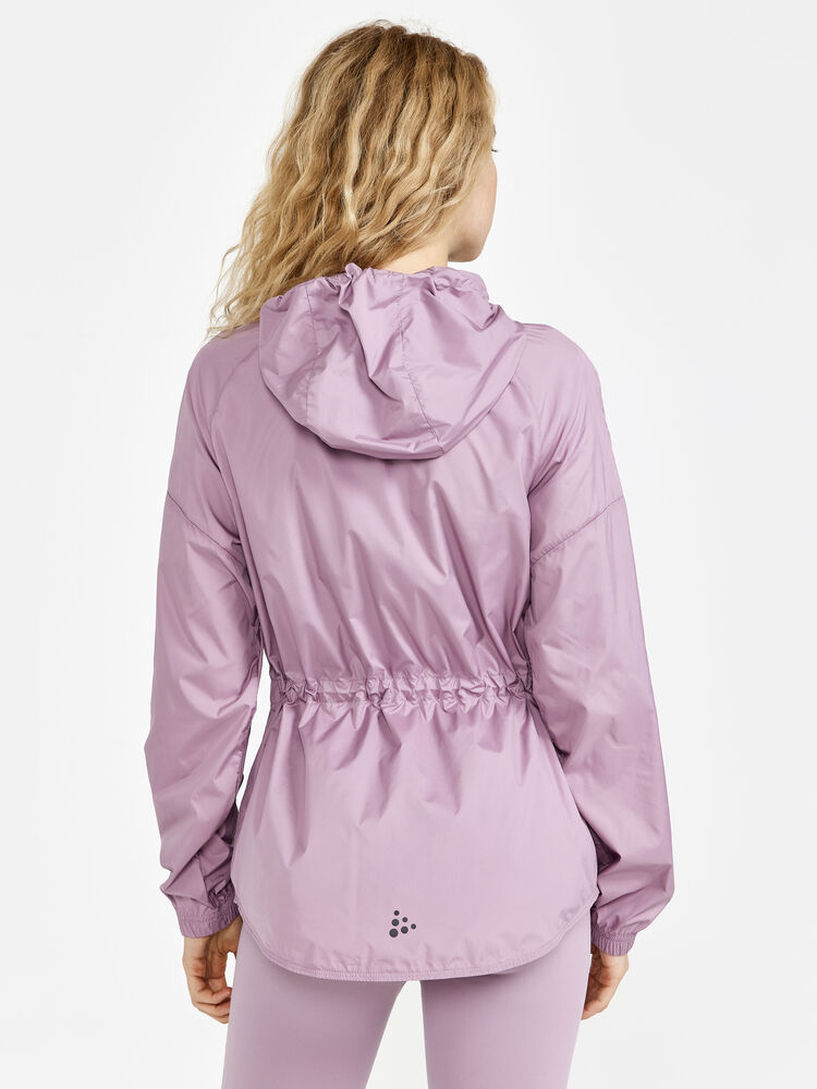 1909628-436000_ADV-Charge-Wind-Jacket-W_Closeup2