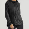 1909628-999000_ADV-Charge-Wind-Jacket_Closeup1