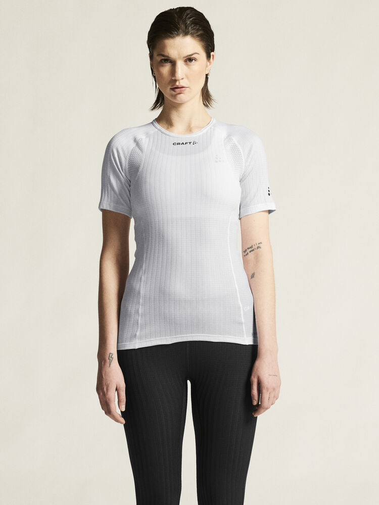 1909672-900000_Active-Extreme-X-RN-SS-W_closeup4