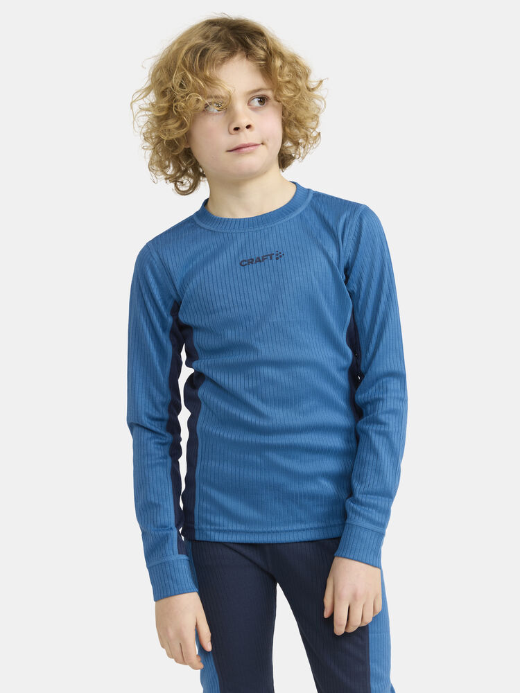 1909713-337396_CORE-Dry-Baselayer-Set-J_Closeup1