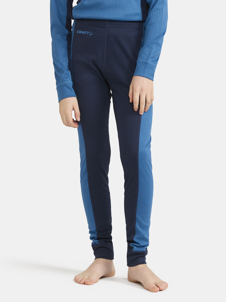 1909713-337396_CORE-Dry-Baselayer-Set-J_Closeup3