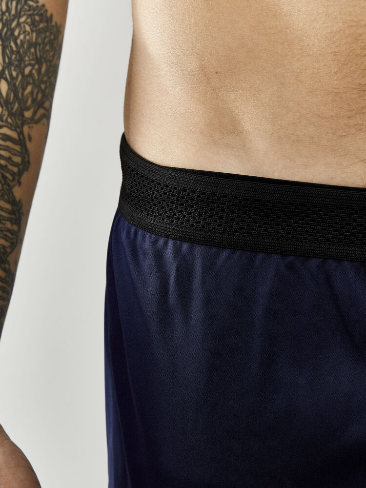 1910145-390000_Evolve-Shorts-M_Closeup4