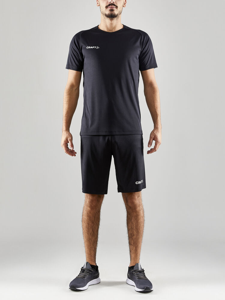 1910145-999000_Evolve-Shorts-M_Closeup4