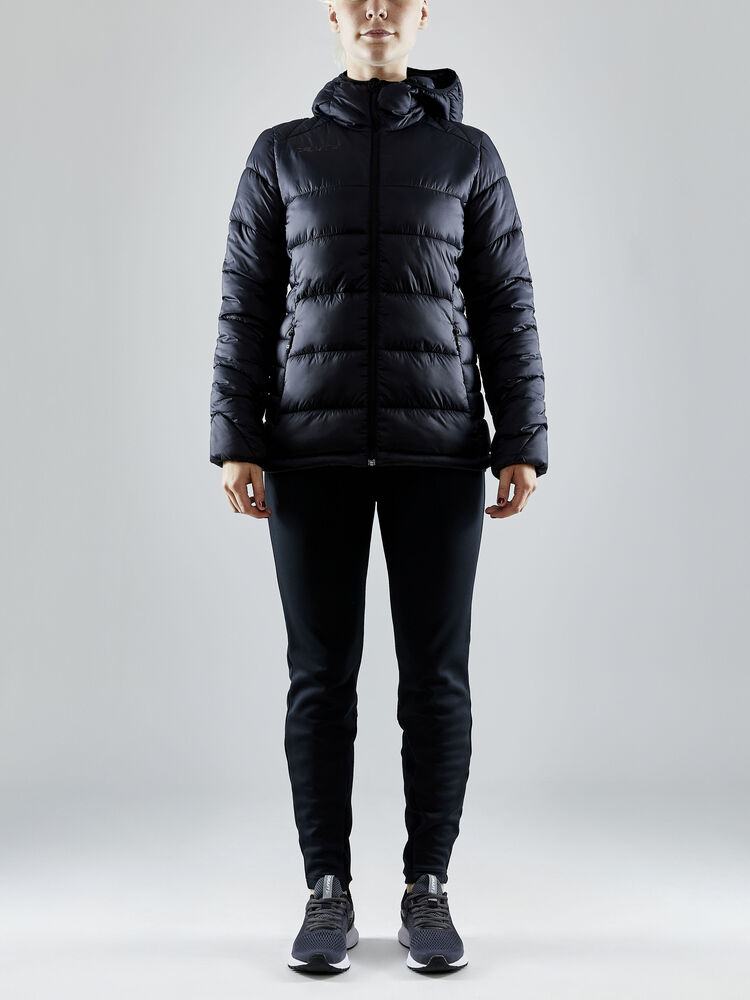 1910167-999000_Evolve-Slim-Pants-W_Closeup4