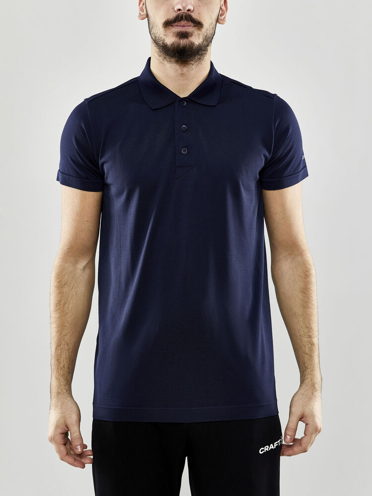 1910384-390000_ADV-Seamless-Polo-Shirt-M_Closeup1