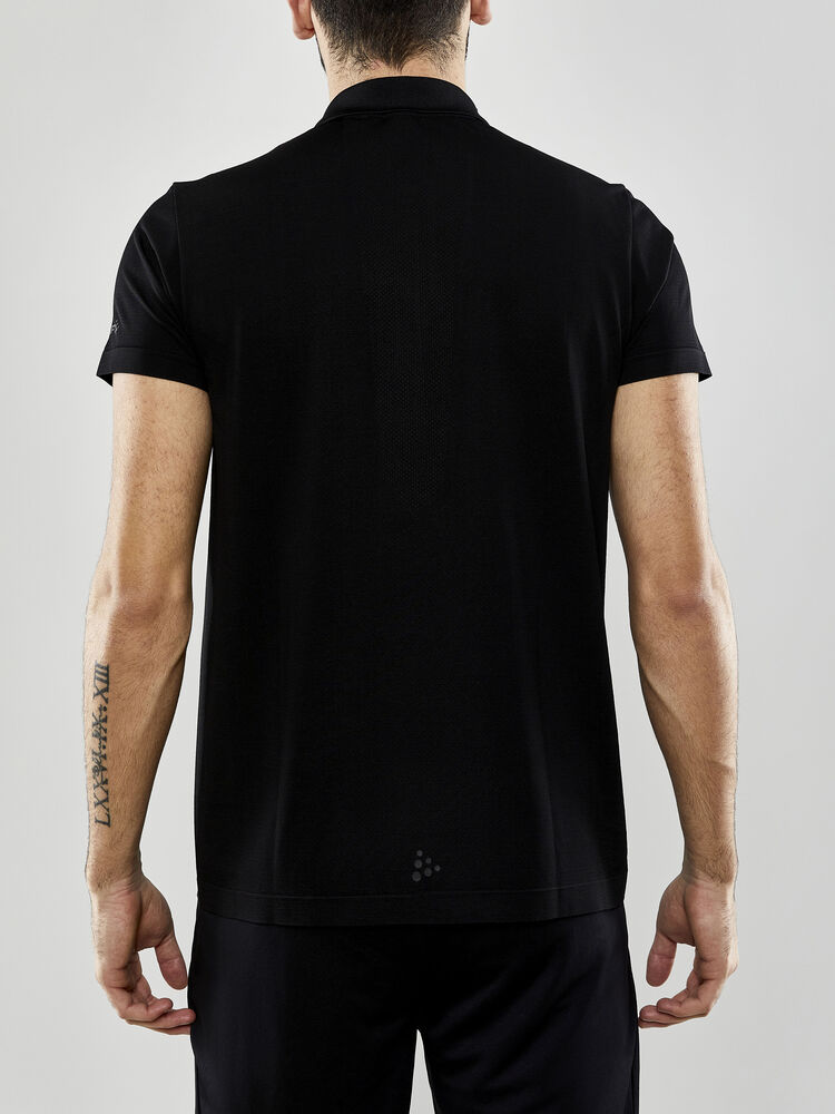 1910384-999000_ADV-Seamless-Polo-Shirt-M_Closeup3