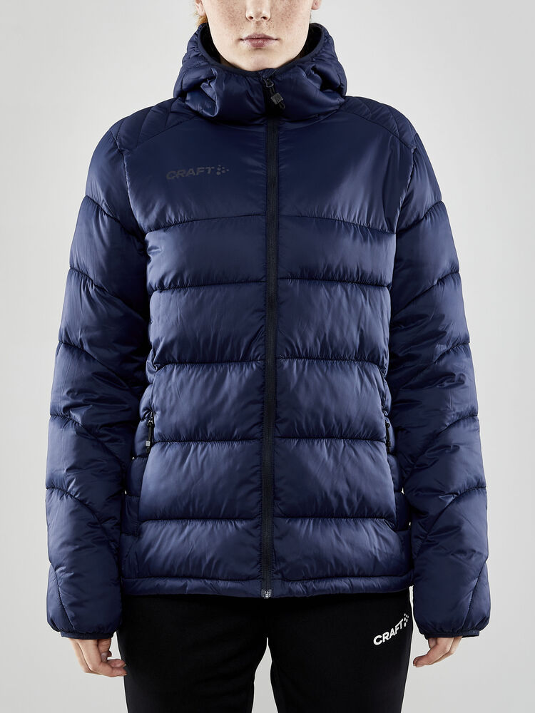 1910391-396000_CORE-Explore-Isolate-Jacket-W_Closeup1