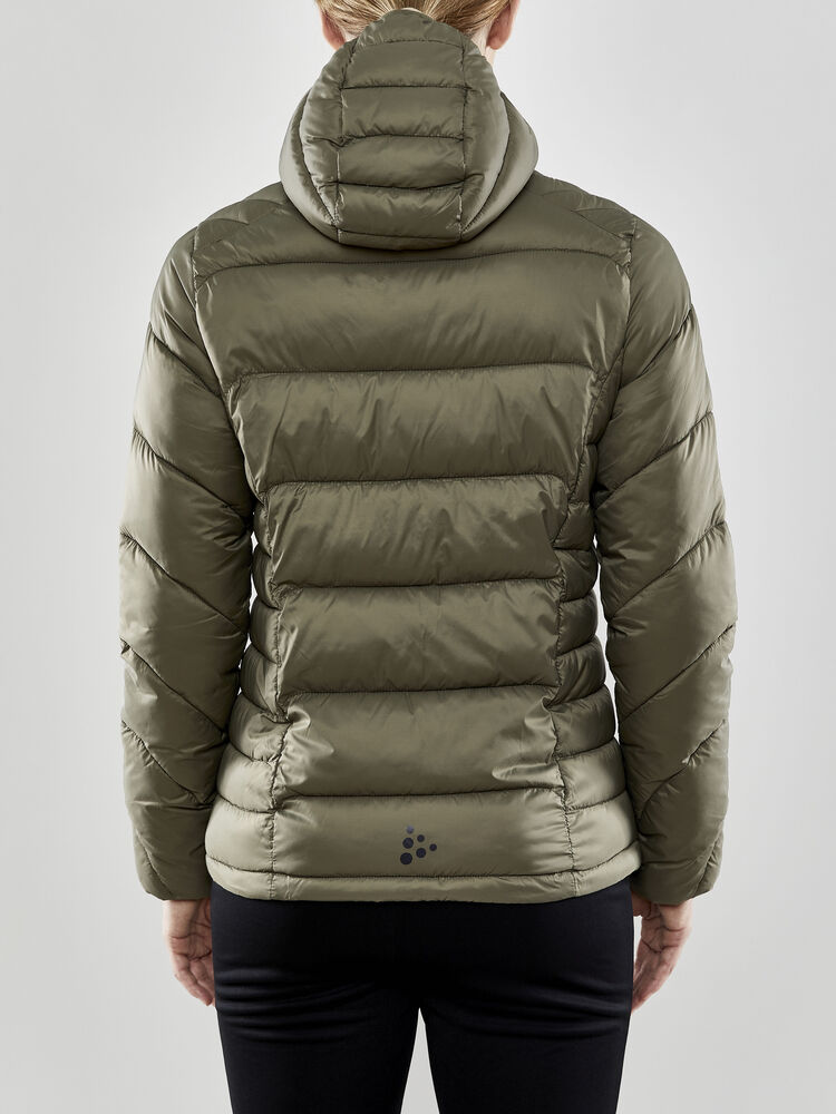 1910391-664000_CORE-Explore-Isolate-Jacket-W_Closeup3