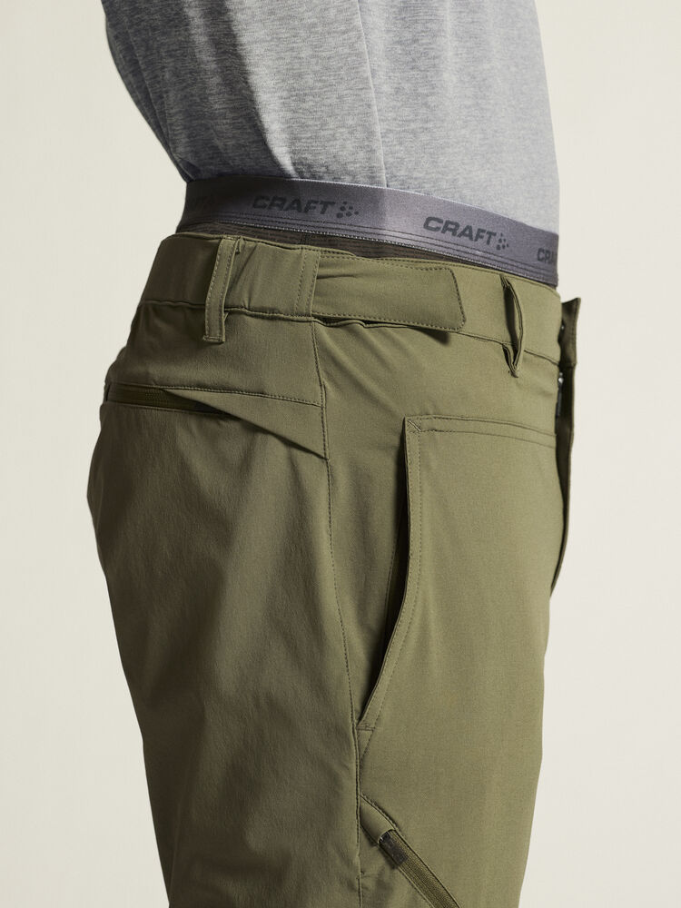 1910392-664000_ADV-Explore-Tech-Pants-M_closeup5