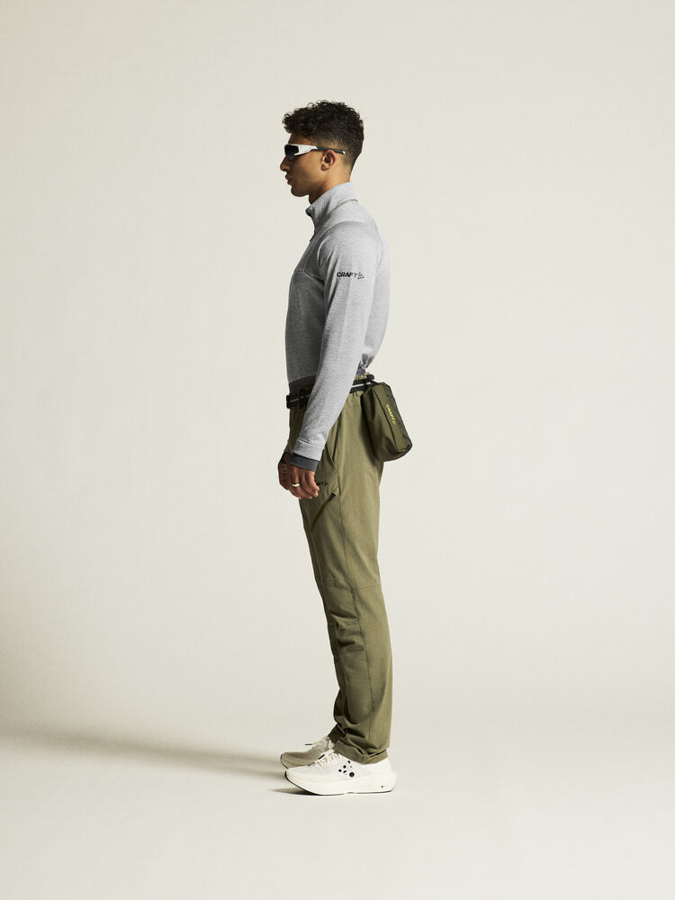 1910392-664000_ADV-Explore-Tech-Pants-M_closeup8