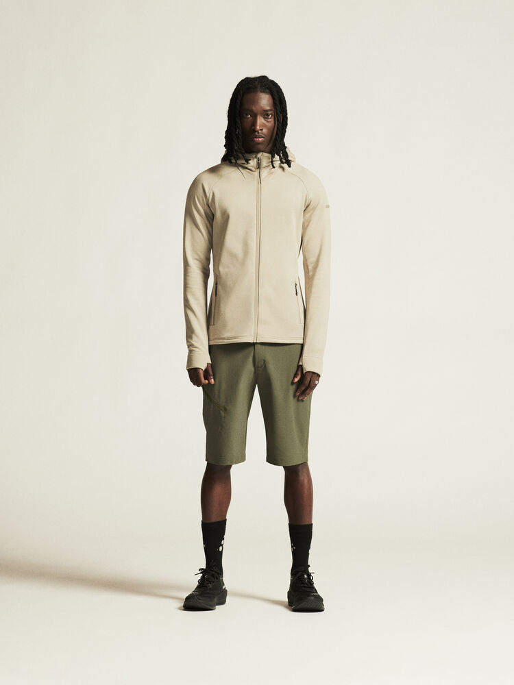 1910394-664000_ADV-Explore-Tech-Shorts-M_closeup1