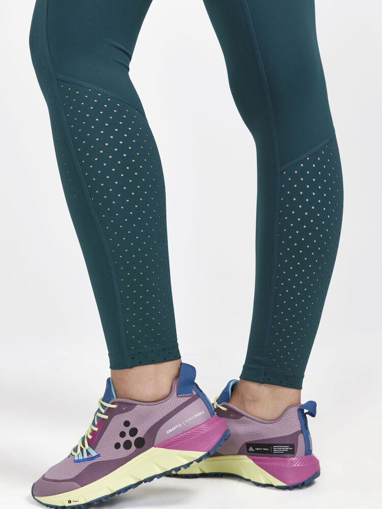 1910507-678000_ADV-Essence-Perforated-Tights-W_Closeup4