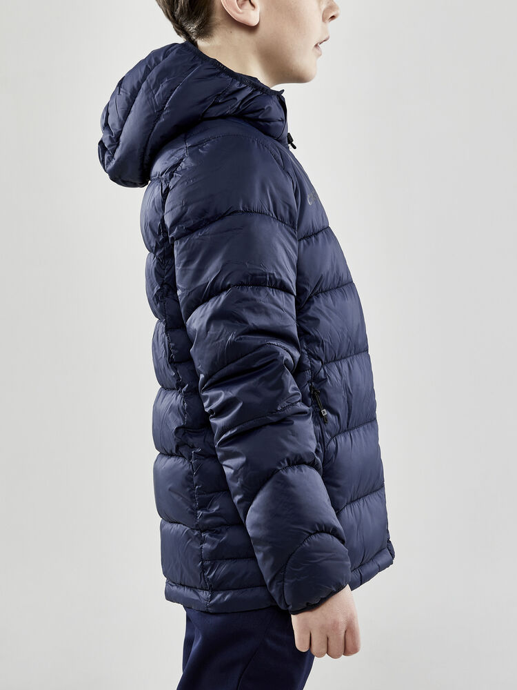 1910893-396000_CORE-Explore-Isolate-Jacket-Jr_Closeup2