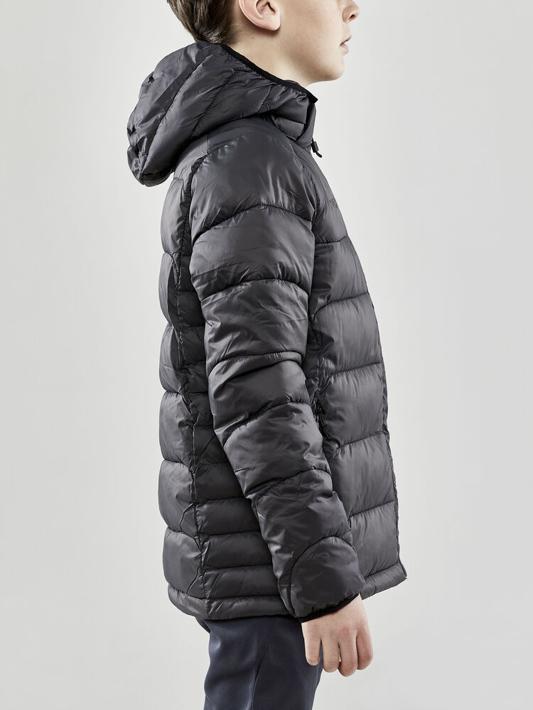 1910893-985000_CORE-Explore-Isolate-Jacket-Jr_Closeup2