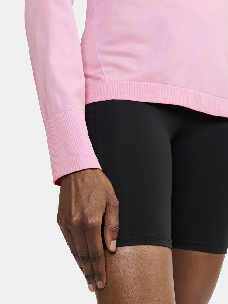 1911168-725000_CORE-Dry-Active-Comfort-LS-W_closeup_4508