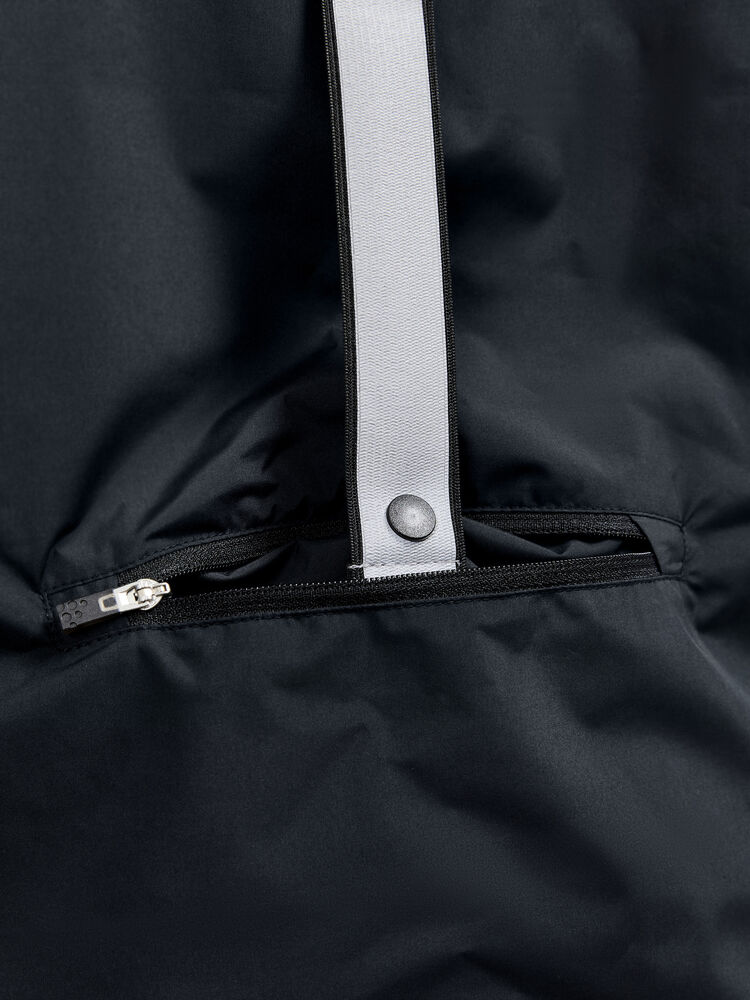 1911173-999000_CORE-Bike-Ride-Hydro-Lumen-Jacket-M_Closeup4