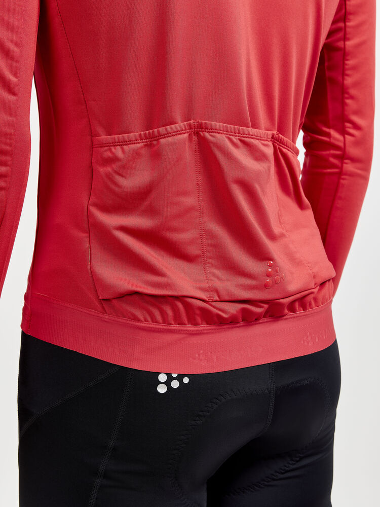 1911179-430000_ADV-Bike-Essence-LS-Jersey-M_Closeup4