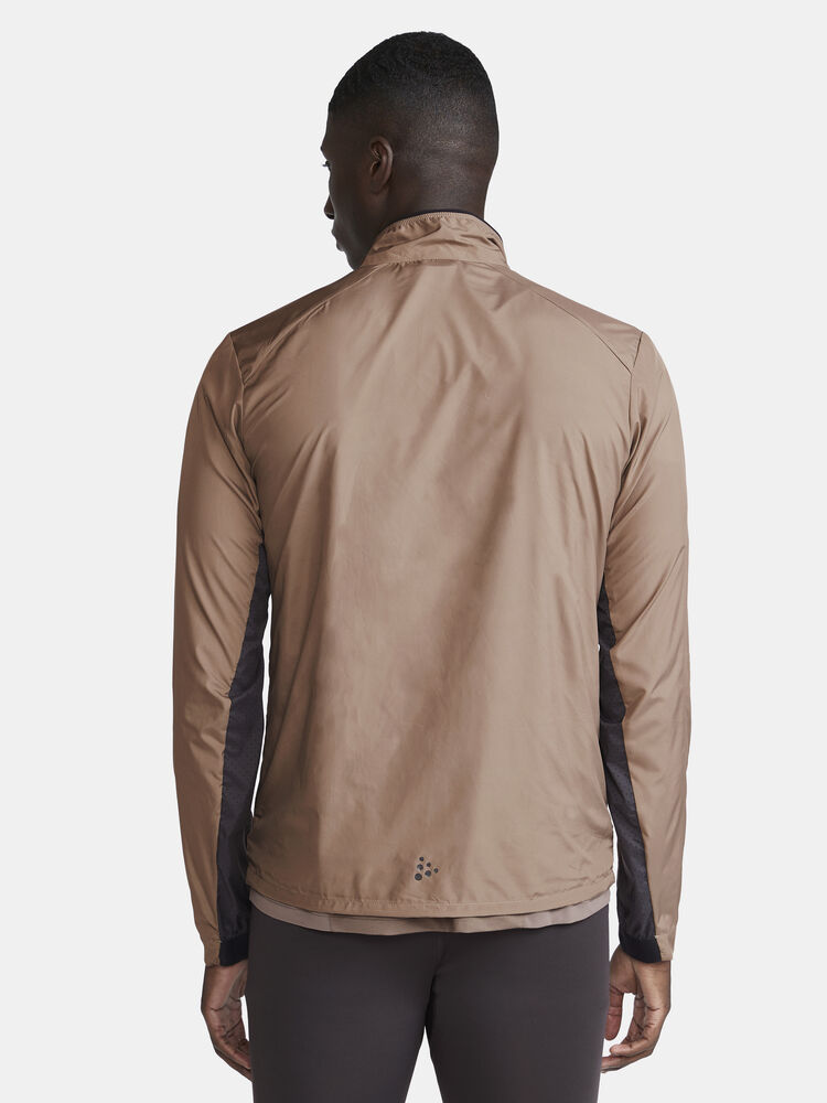1911443-244992_ADV-Essence-Wind-Jacket-M_Closeup2