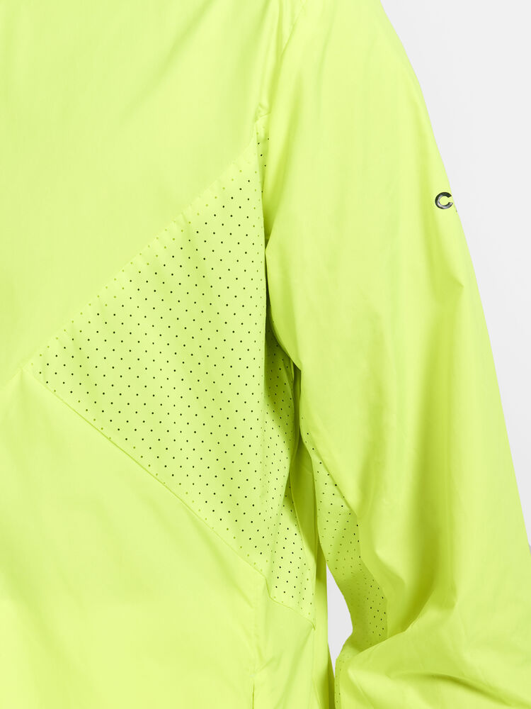 1911443-851000_ADV-Essence-Wind-Jacket-M_Closeup4