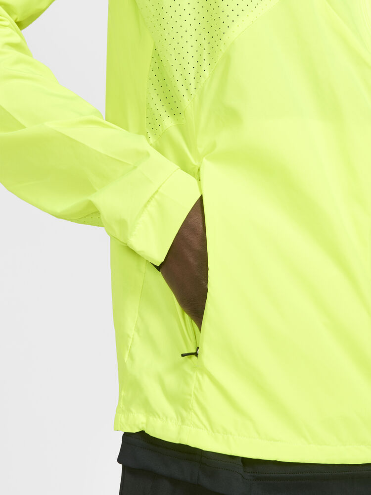 1911443-851000_ADV-Essence-Wind-Jacket-M_Closeup5