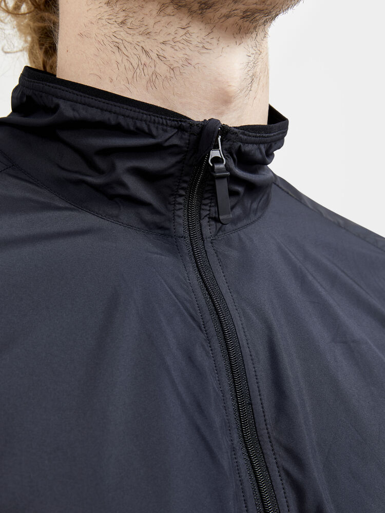 1911443-999000_ADV-Essence-Wind-Jacket-M_Closeup4