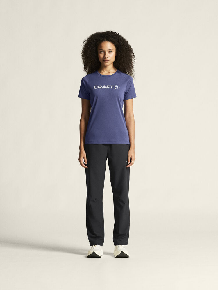 1911785-388000_Core-Essence-Logo-Tee-W_closeup1