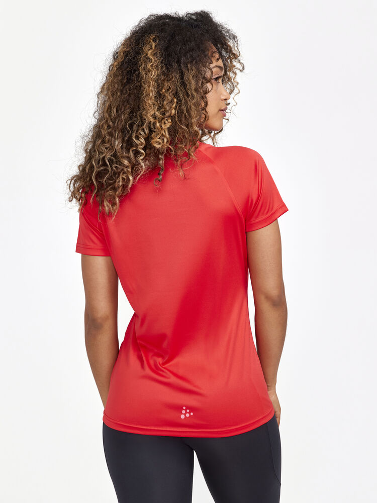 1911785-419000_Core-Essence-Logo-Tee-W_Closeup2