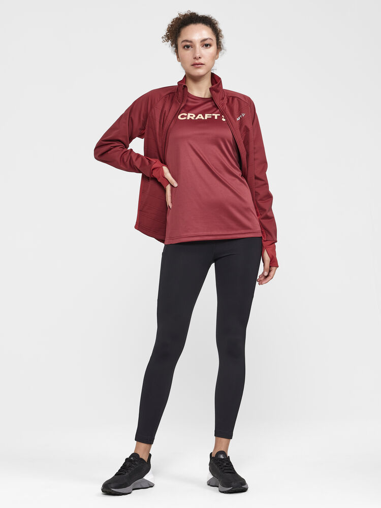 1911785-447000_Core-Essence-Logo-Tee-W_Closeup3