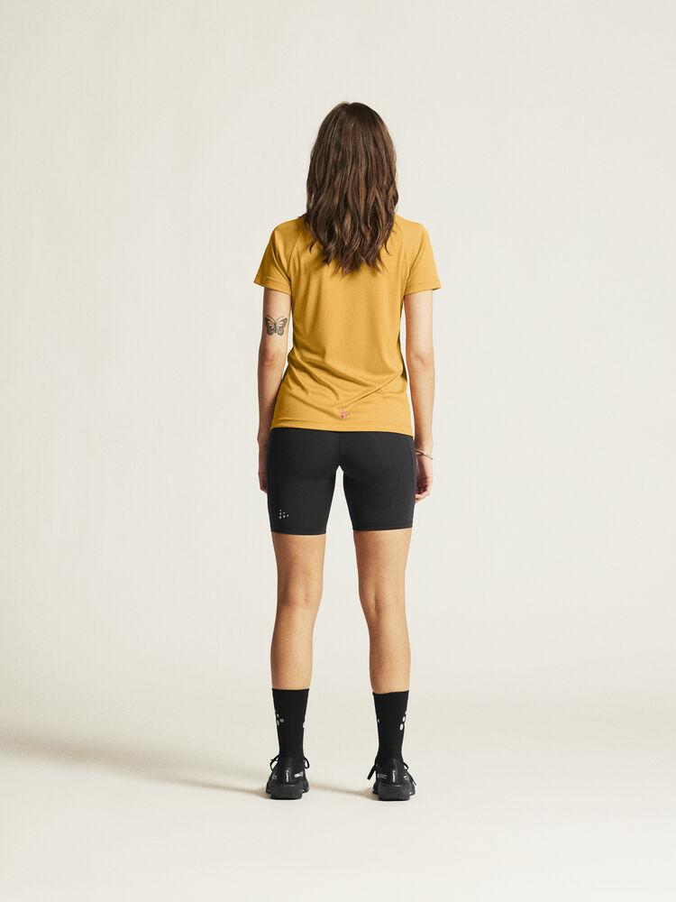 1911785-518744_Core-Essence-Logo-Tee-W_closeup3