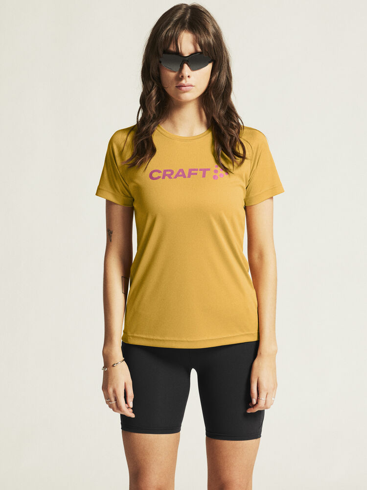 1911785-518744_Core-Essence-Logo-Tee-W_closeup4